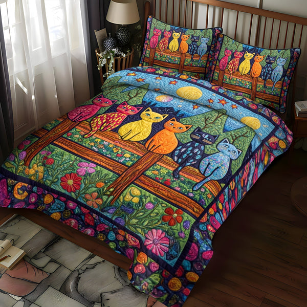 Artistic Night Cat Themed 3-Piece Quilted Bedding Set